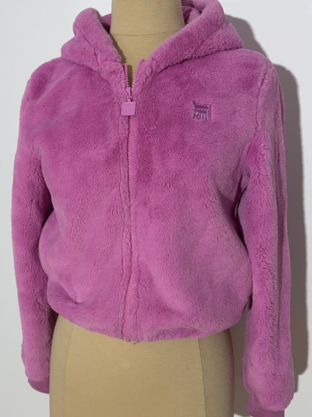 FILA UO Exclusive Babina Fuzzy Cropped Faux Fur Jacket